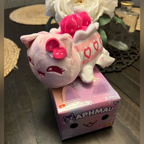 Aphmau Toys Aphmau Meemeows Plush Litter 3 Strawberry Shortcake Cat